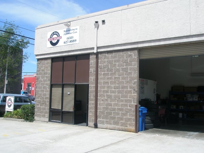Street View Image of Autoshop